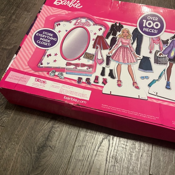 Barbie Magnetic Dress up closet Activity set brand new - Picture 5 of 7